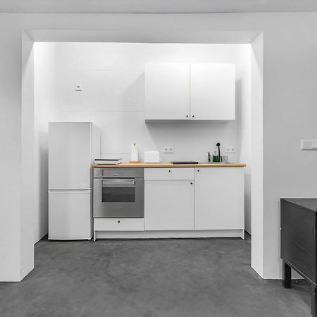 Lovely Studio Apartment With Hot Tub Reykjavik Exterior photo